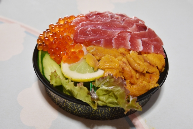 海鮮丼